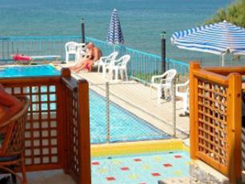 Danaos Beach Apartments Sfáka Buitenkant foto